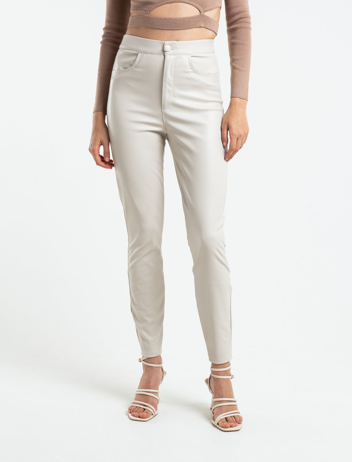 Pantalón con silueta tipo legging - Beige 14_539E306_BEI140002_0