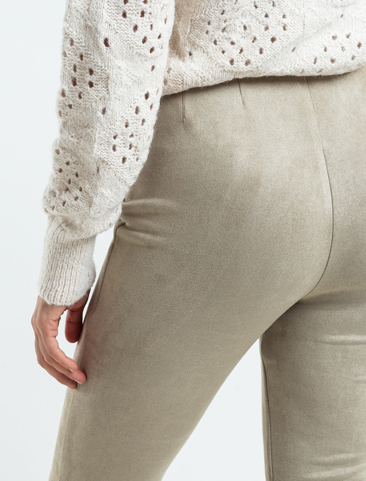 Pantalón en tela tipo gamusa - Gris 14_539E331_GRI171107_7