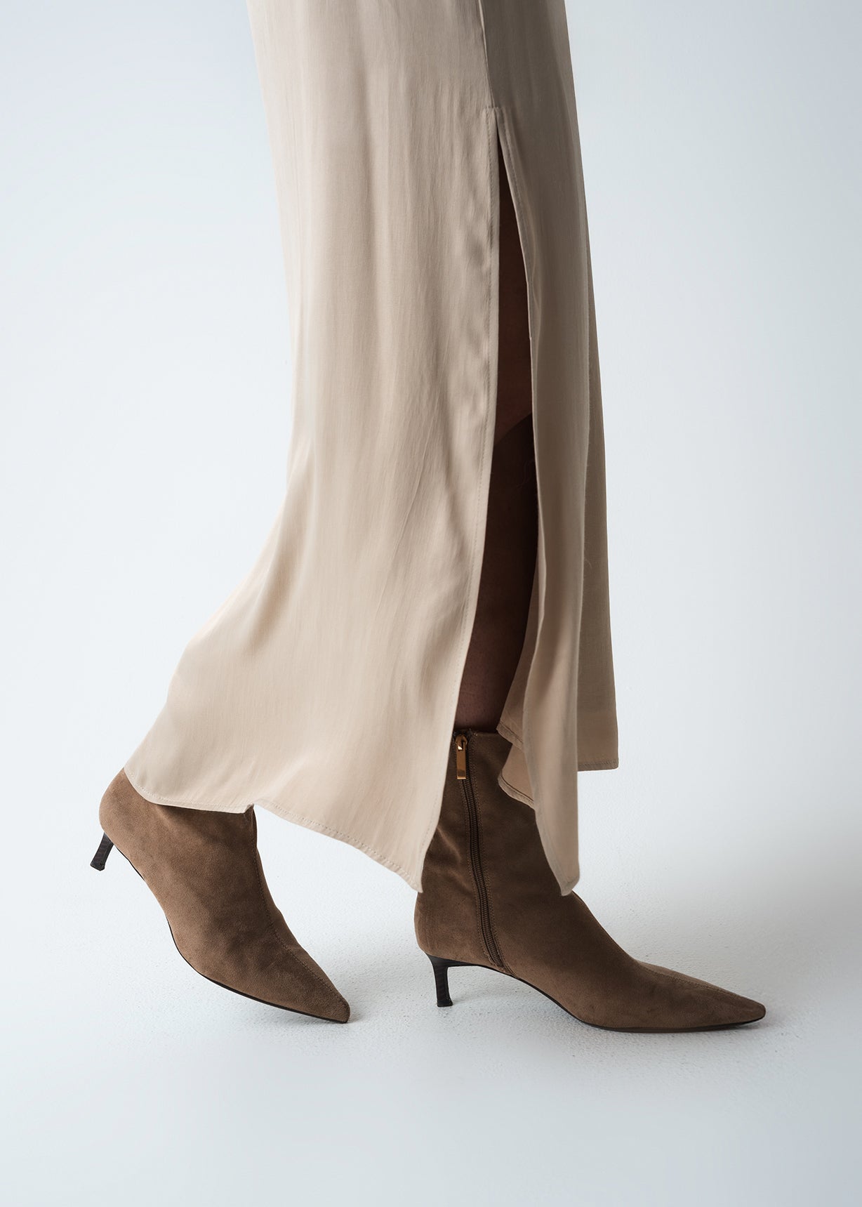 Falda con abertura en costado - Beige 14_543G370_BEI131012_6