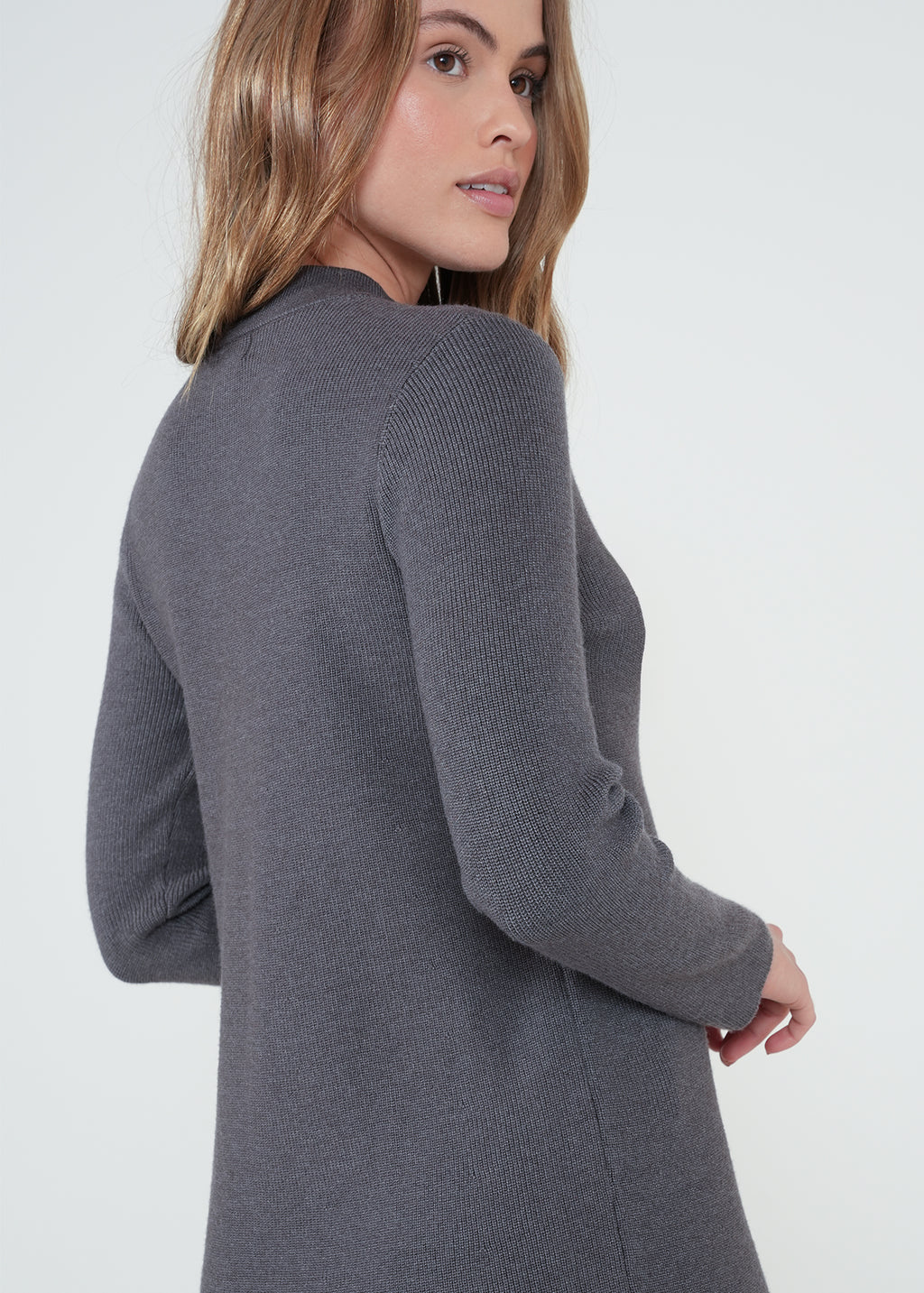 Vestido corto de manga larga - Gris 14_572H004_GRI184005_5