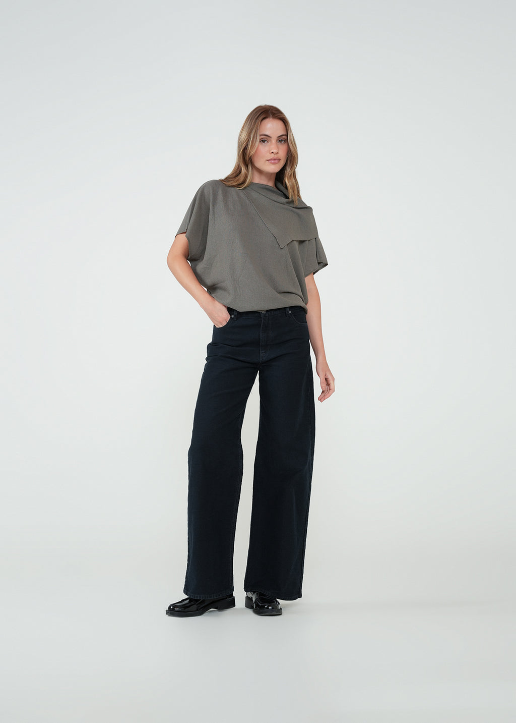 Camiseta con drapeado - Gris 14_582H002_GRI180516_5