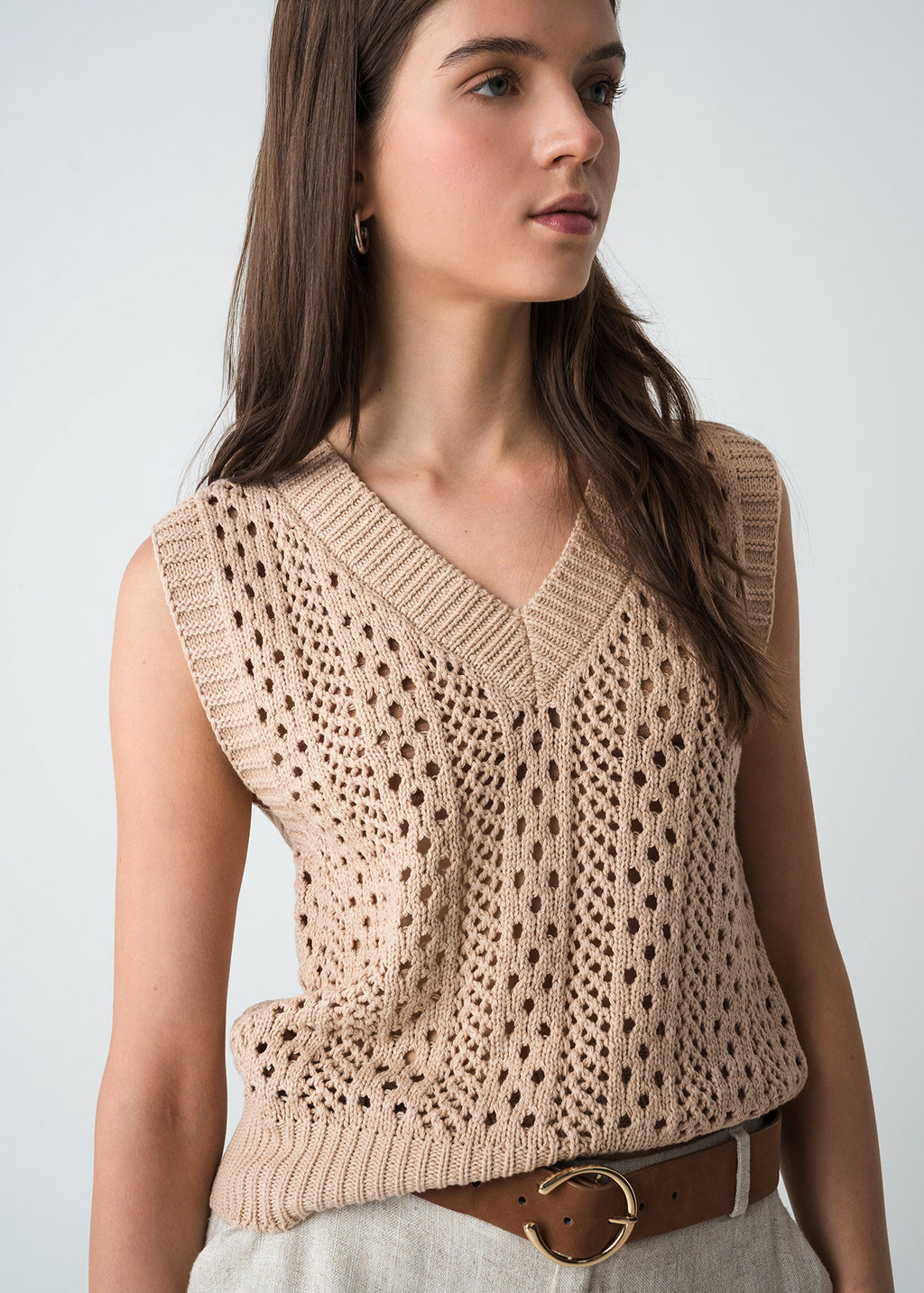 Chaleco tejido con cuello en V - Beige 14_583G090_BEI161212_0