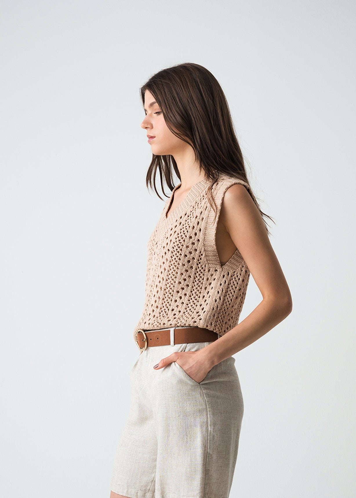 Chaleco tejido con cuello en V - Beige 14_583G090_BEI161212_3