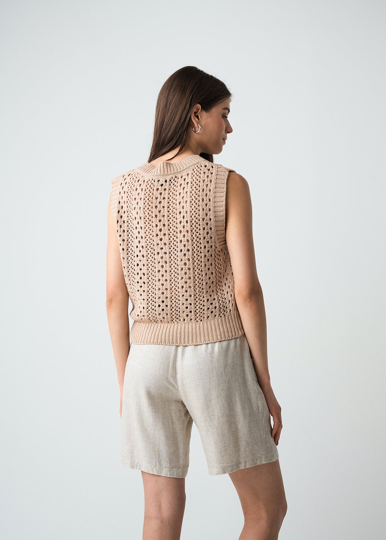 Chaleco tejido con cuello en V - Beige 14_583G090_BEI161212_5