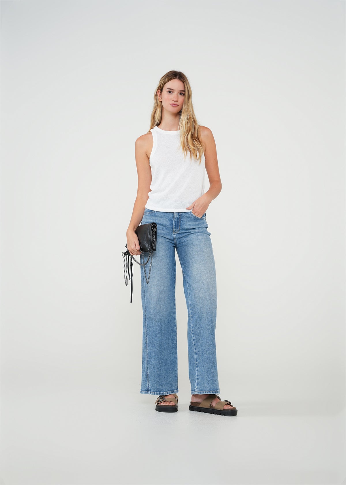 Camiseta slim tiras cuello redondo - Crudo 14_700G501_CRU111001_7