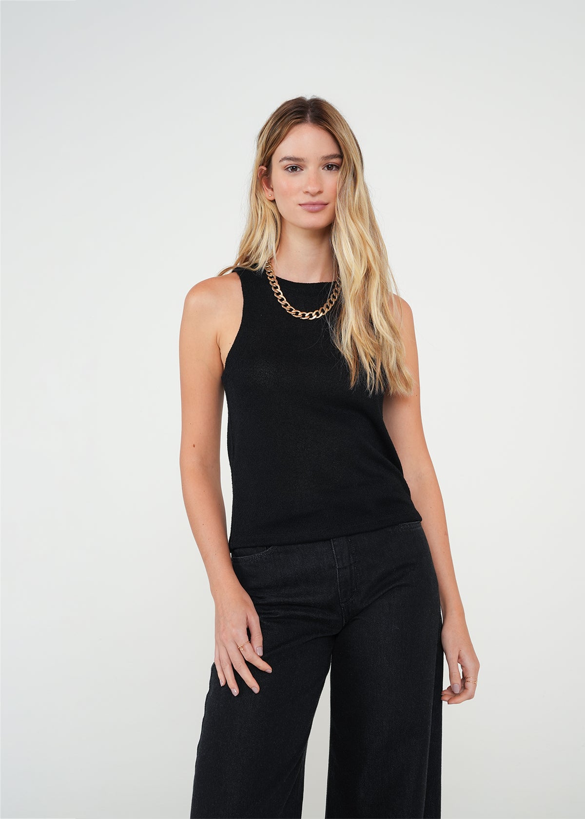Camiseta slim tiras cuello redondo - Negro 14_700G501_NEG193909_6