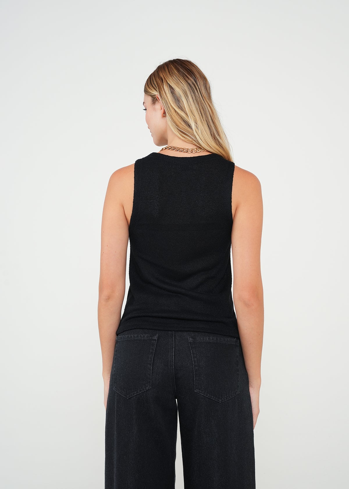 Camiseta slim tiras cuello redondo - Negro 14_700G501_NEG193909_7