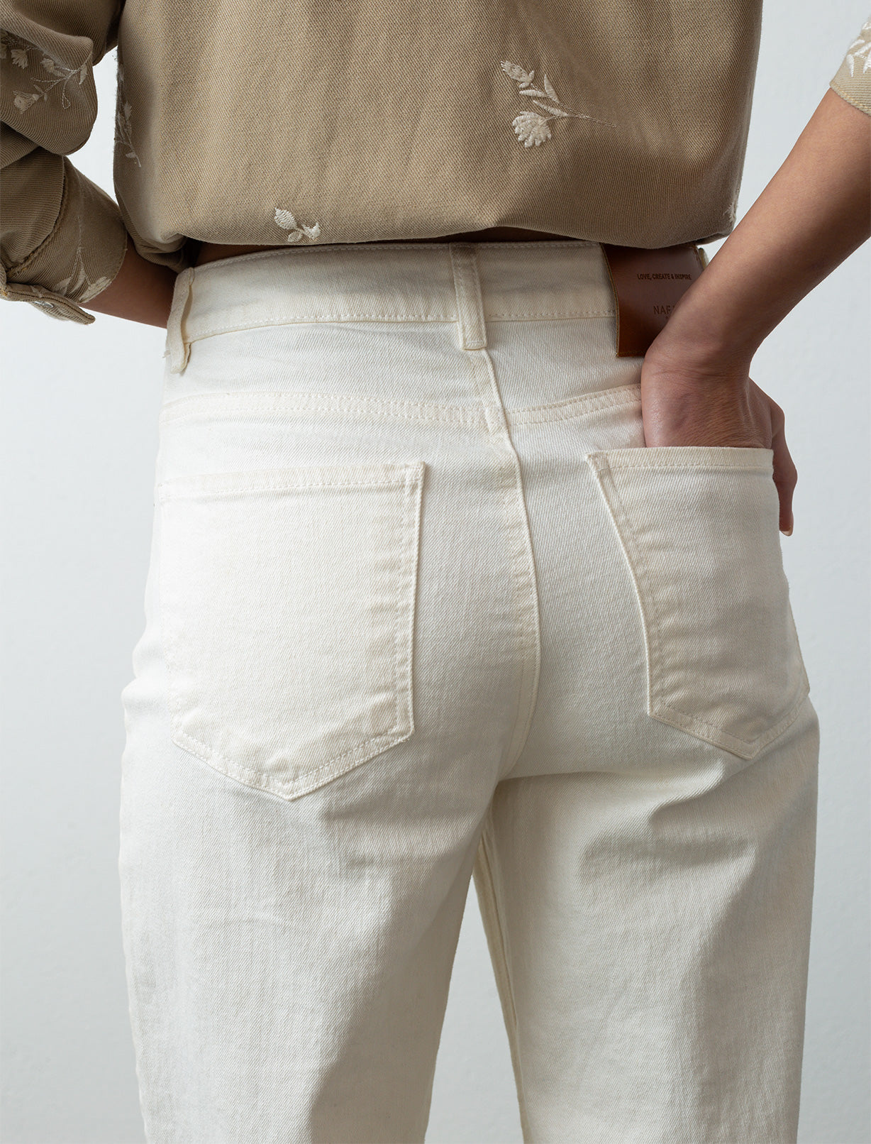 Pantalón con largo tobillero - Crudo 14_730D009_CRU111001_7