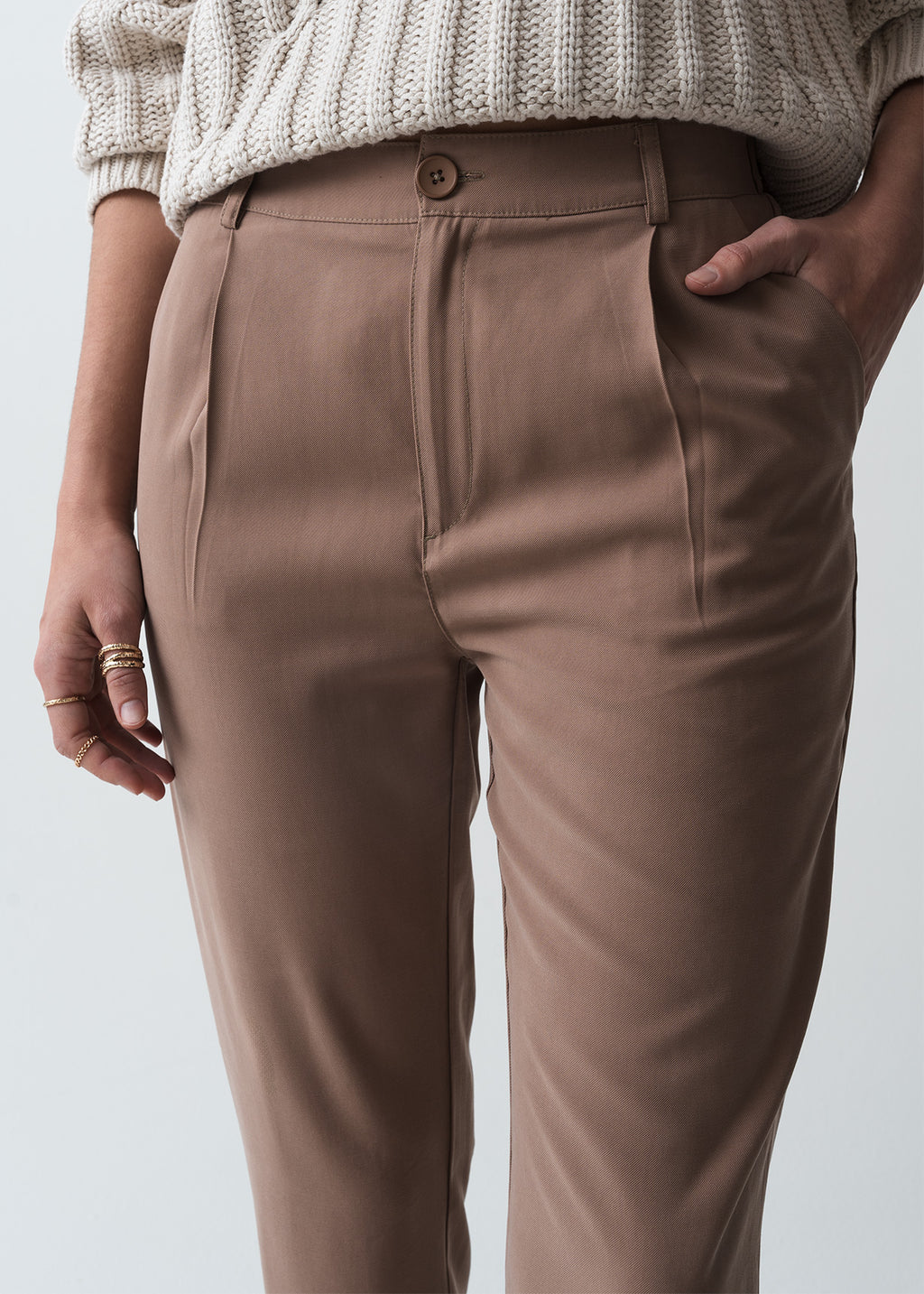 Pantalón Relax con prenses - Café 14_730G502_CAF171316_4