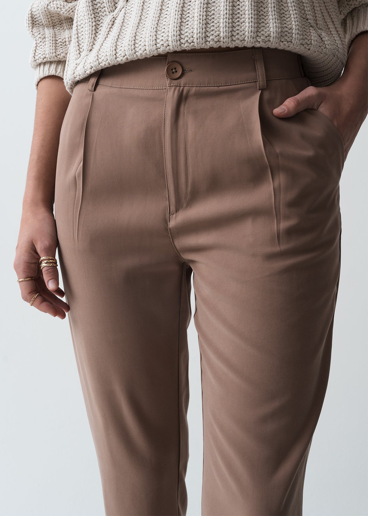 Pantalón Relax con prenses - Café 14_730G502_CAF171316_4
