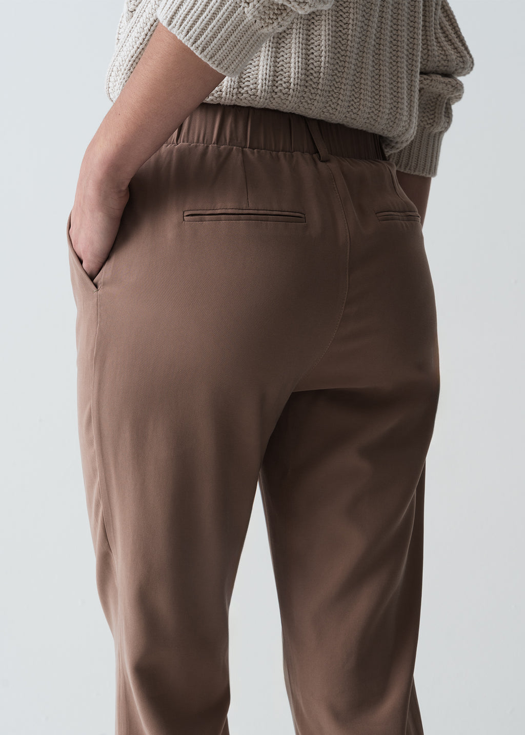 Pantalón Relax con prenses - Café 14_730G502_CAF171316_6
