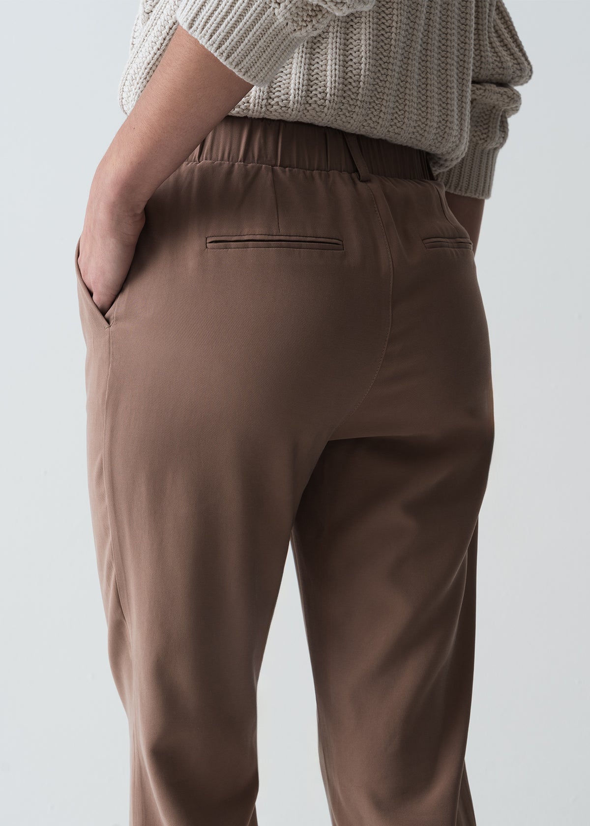 Pantalón Relax con prenses - Café 14_730G502_CAF171316_6