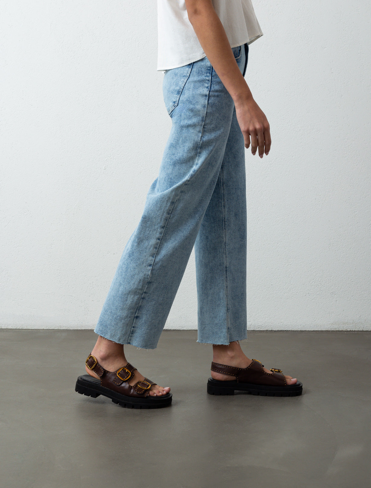 Jean para mujer tono medio Straight Cropped tiro súper alto Pauline infaltable - Azul 14_790D005_A03693_0