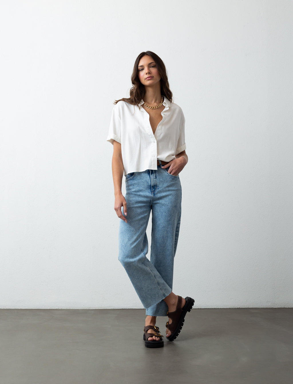 Jean para mujer tono medio Straight Cropped tiro súper alto Pauline infaltable - Azul 14_790D005_A03693_3