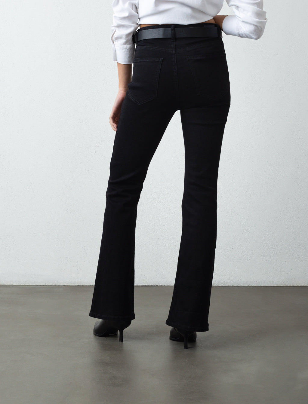 Jean con bota ancha - Negro 14_790D105_A02759_5