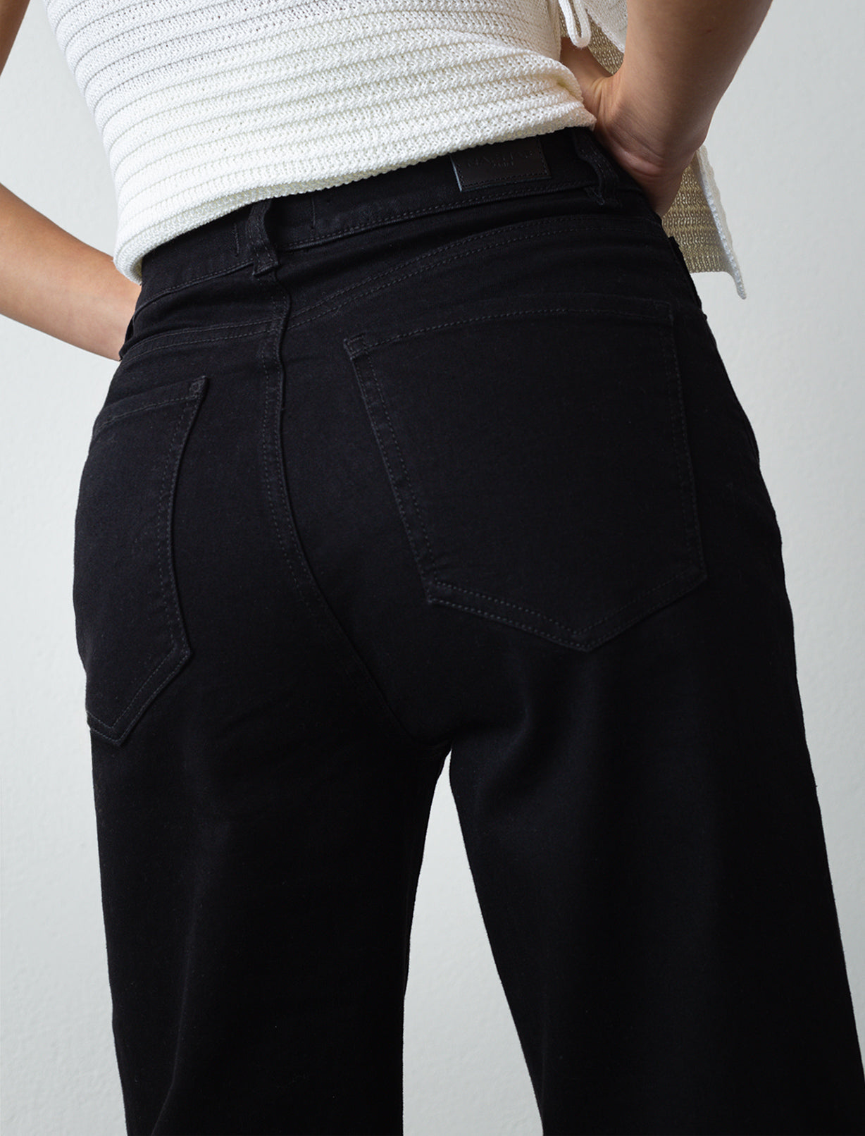 Pantalón Straight fit - Negro 14_790E516_NEG193909_6