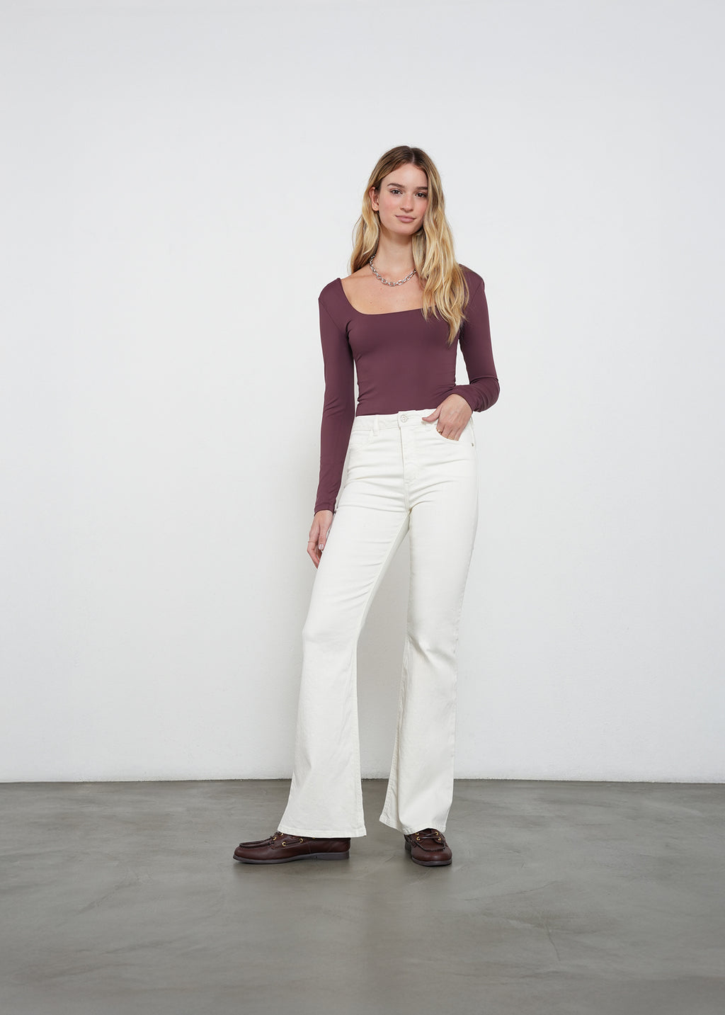 Jean flare tiro medio - Crudo 14_790G007_CRU111001_3