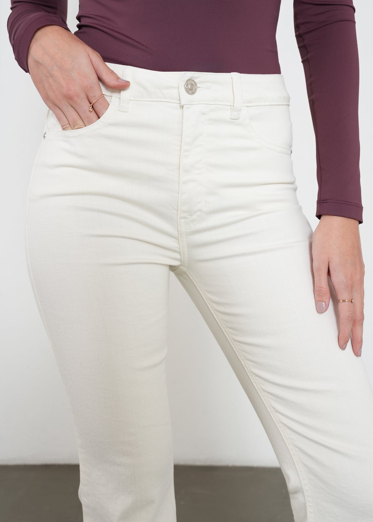 Jean flare tiro medio - Crudo 14_790G007_CRU111001_4